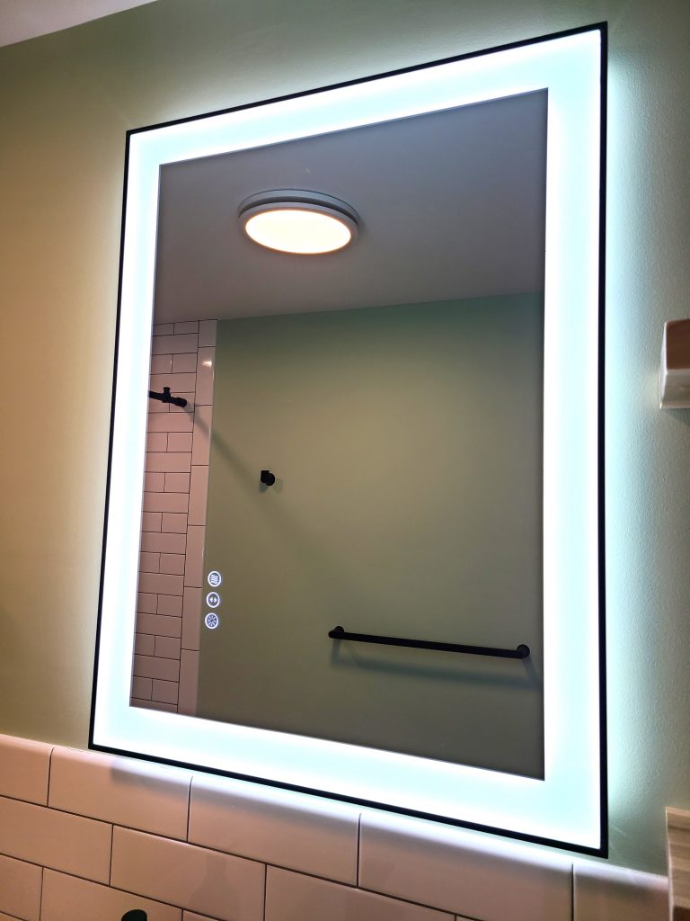 Davelin smart bathroom mirror